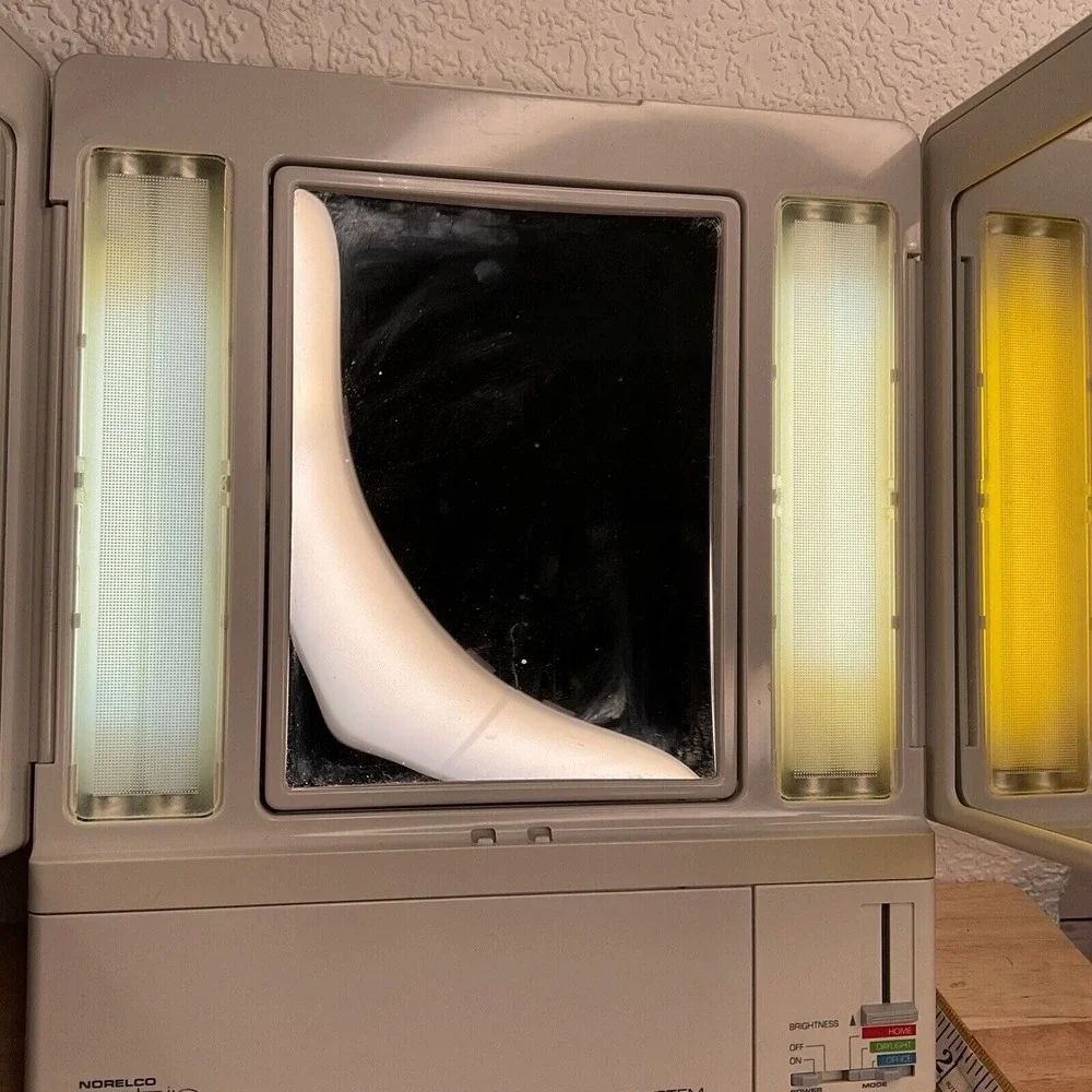 VTG Norelco‎ Satin Collection 4 Lamp Slim.Line Elactronic System Makeup Mirror